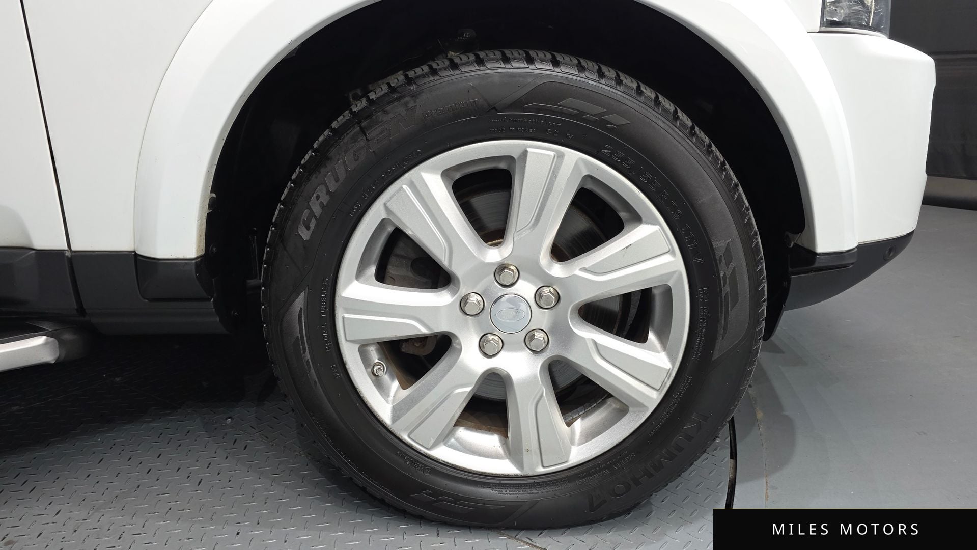 Land Rover Discovery 2016 — миниатюра 5