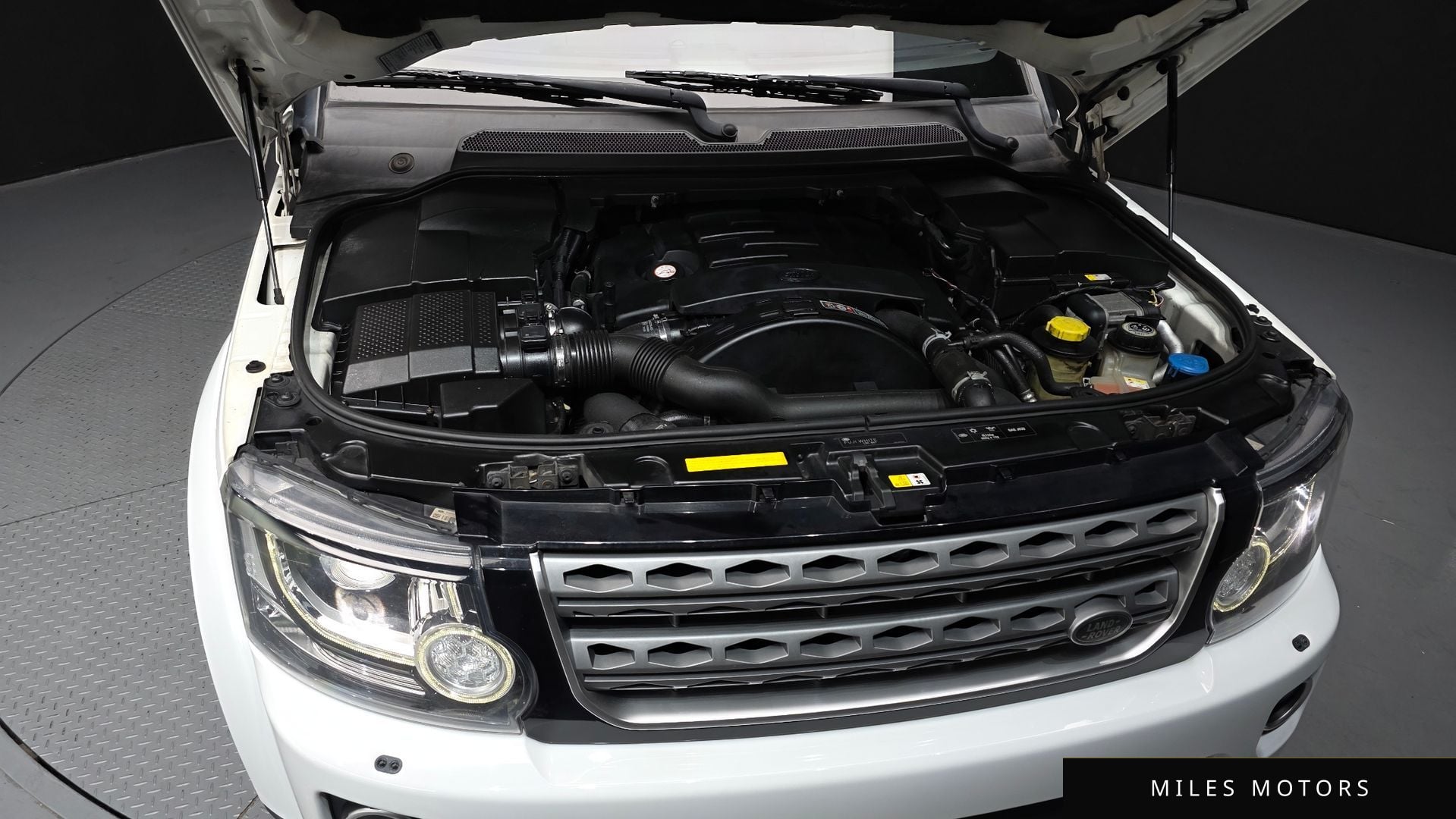 Land Rover Discovery 2016 — миниатюра 6