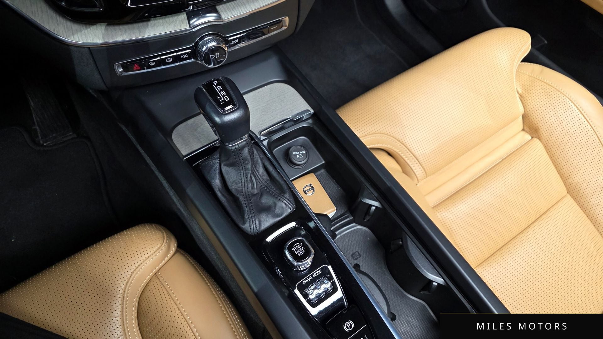 Volvo XC60 2020 — миниатюра 9