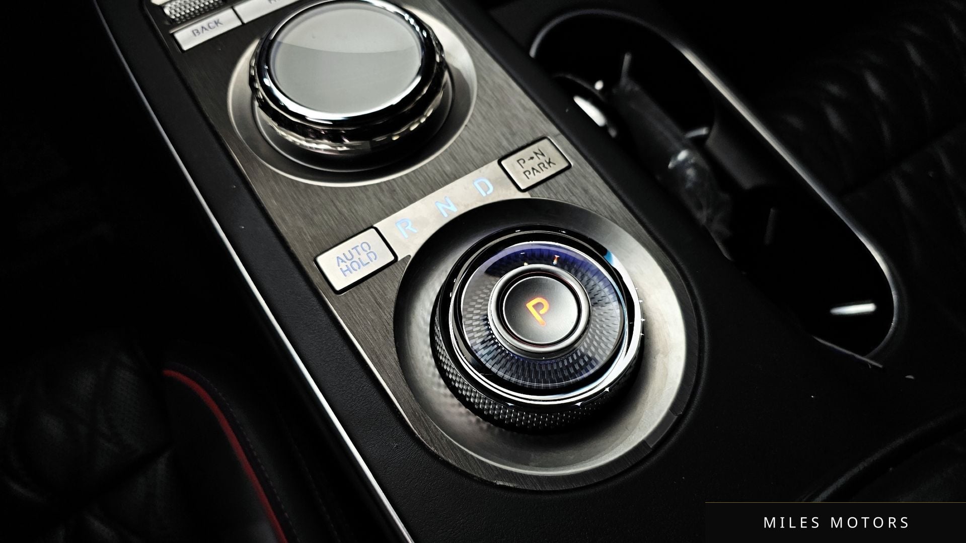 Genesis GV70 2022 — миниатюра 9