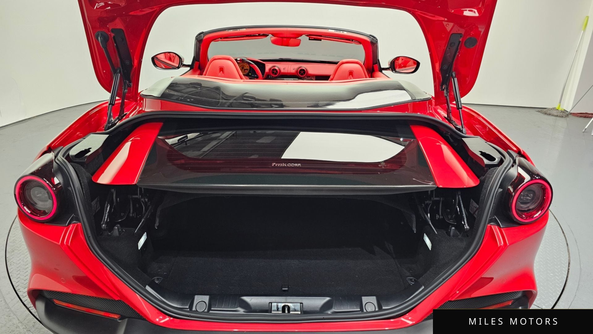 Ferrari 포르토피노 2022 — миниатюра 20