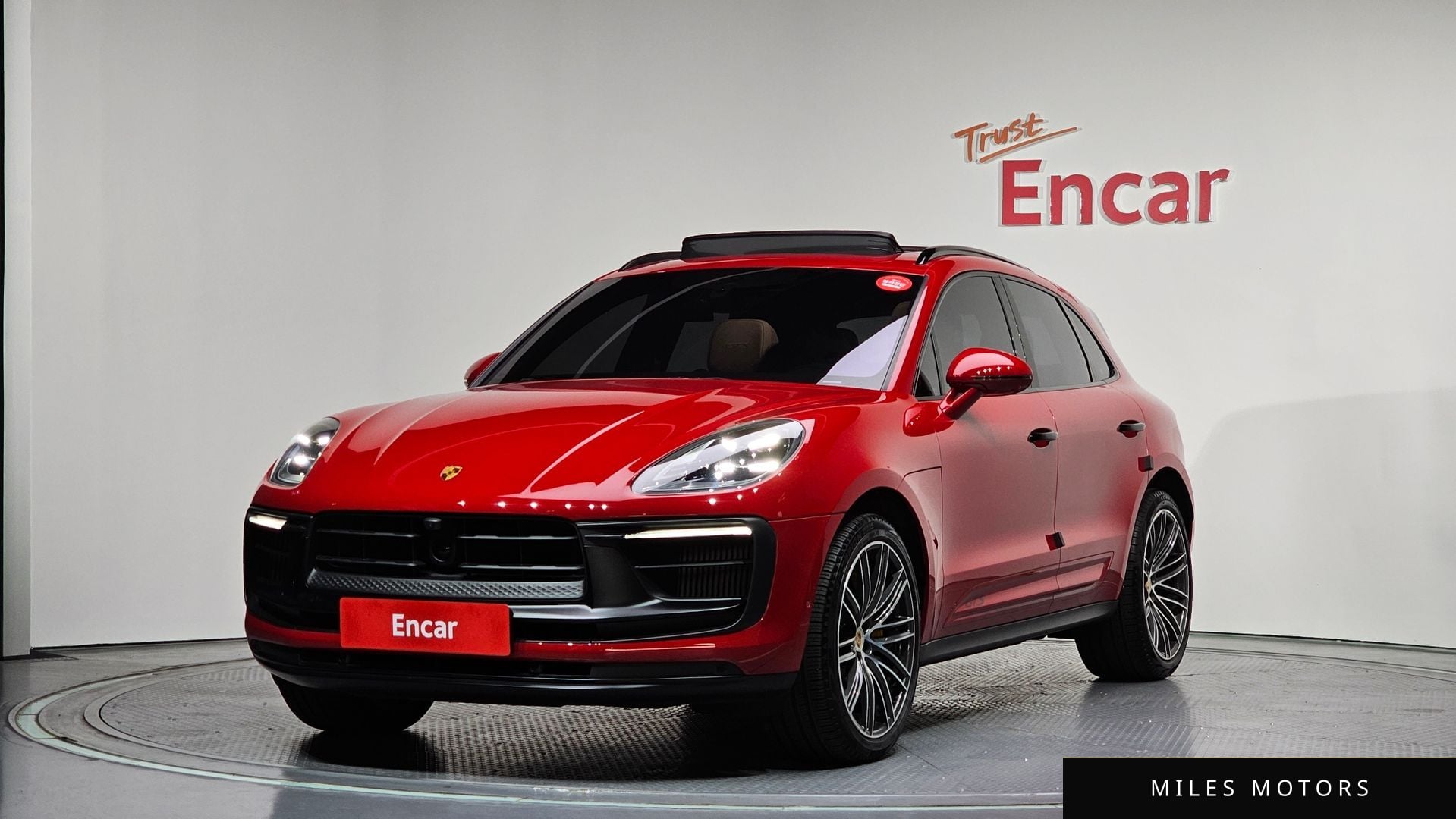Porsche Macan 2023 — фото 1 из 12