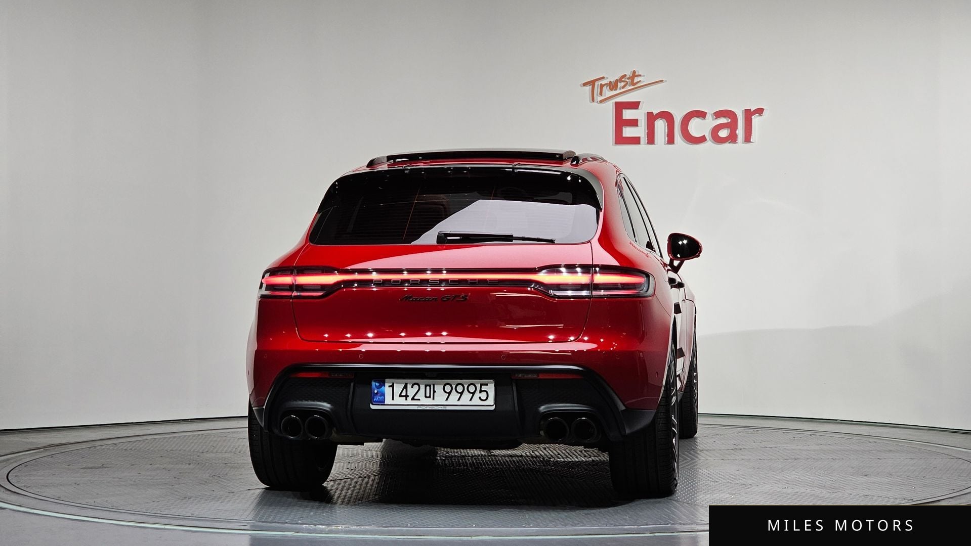 Porsche Macan 2023 — миниатюра 4