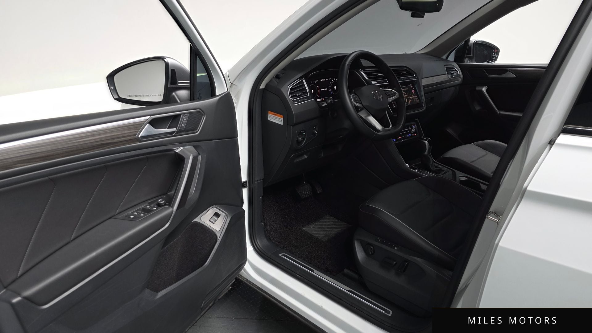Volkswagen Tiguan 2023 — миниатюра 11