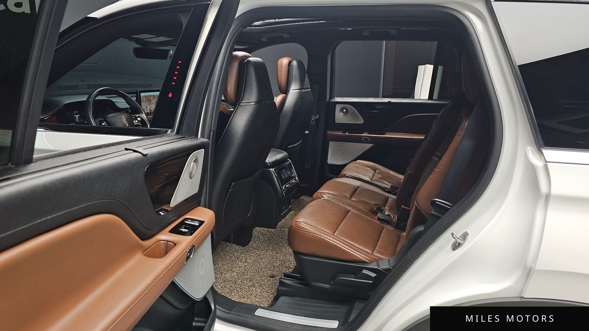 Lincoln Aviator 2021 — миниатюра 12