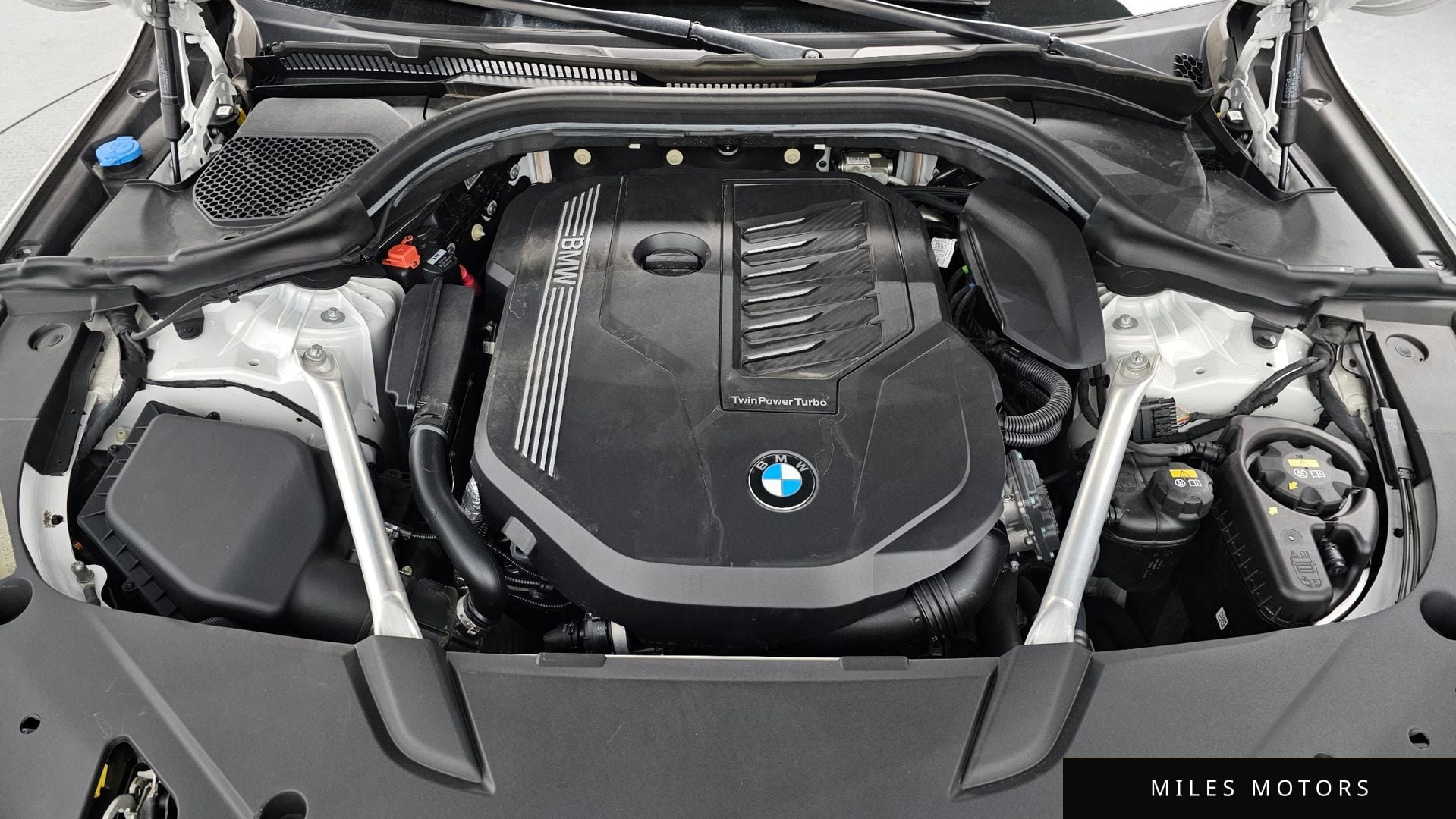 BMW 6시리즈 GT (G32) 2022 — миниатюра 5