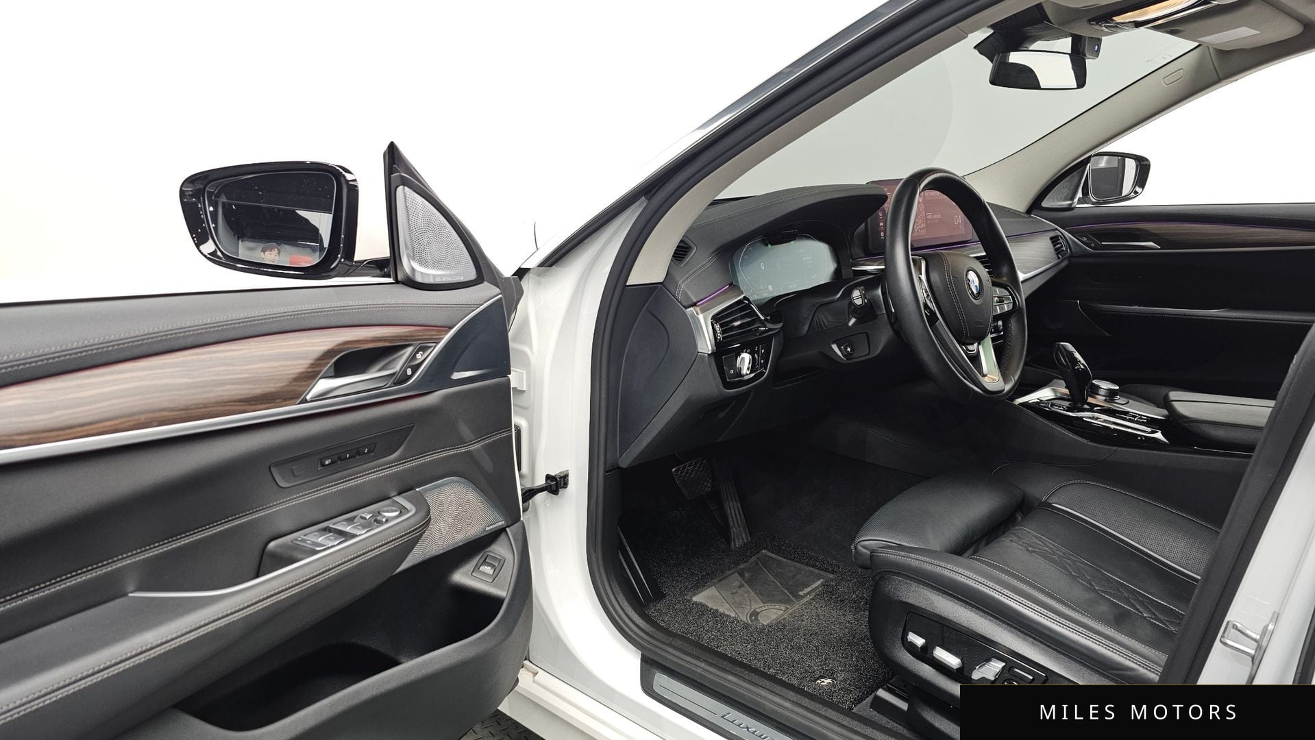 BMW 6시리즈 GT (G32) 2022 — миниатюра 11