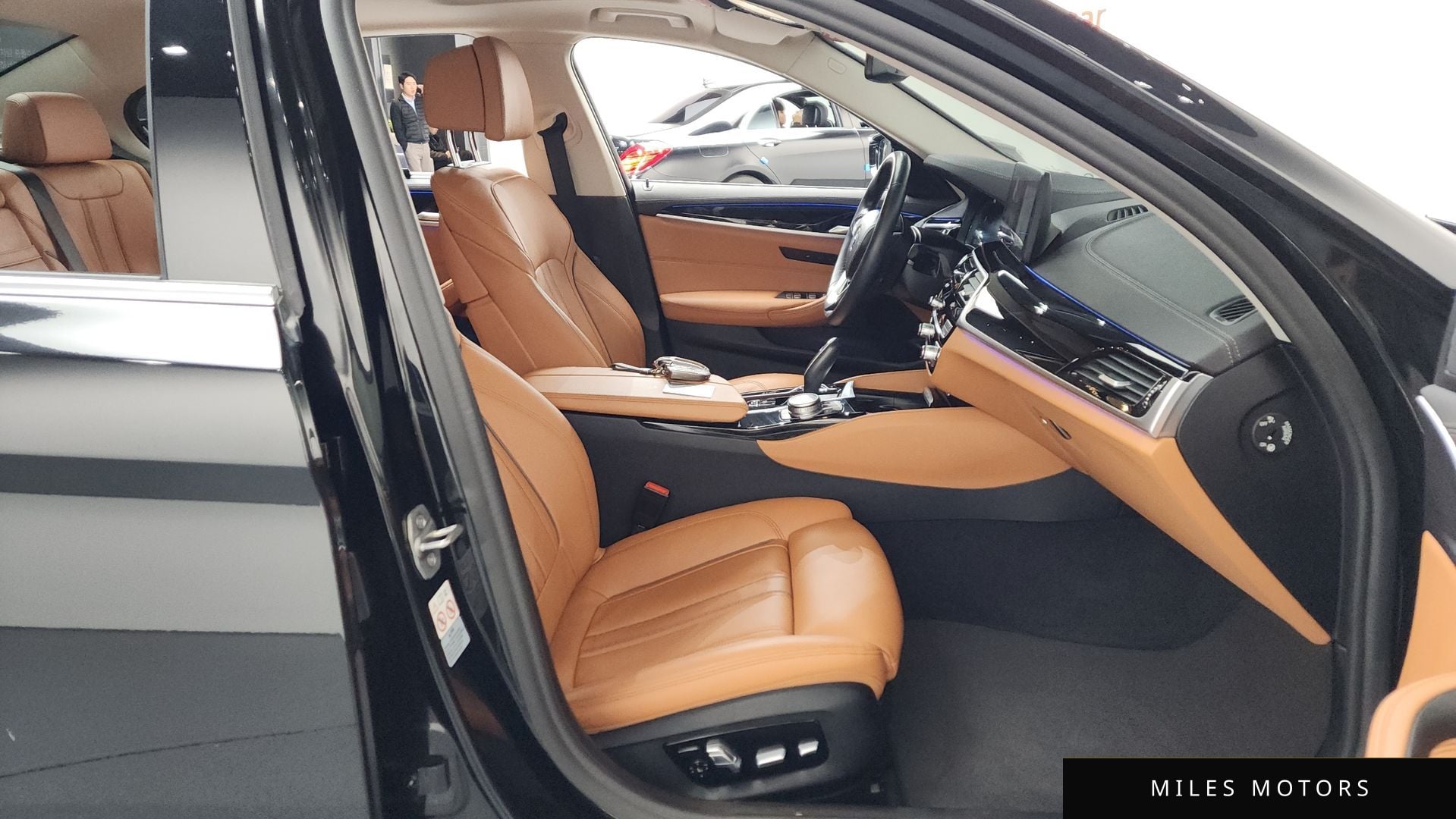 BMW 5 Series (G30) 2022 — миниатюра 11