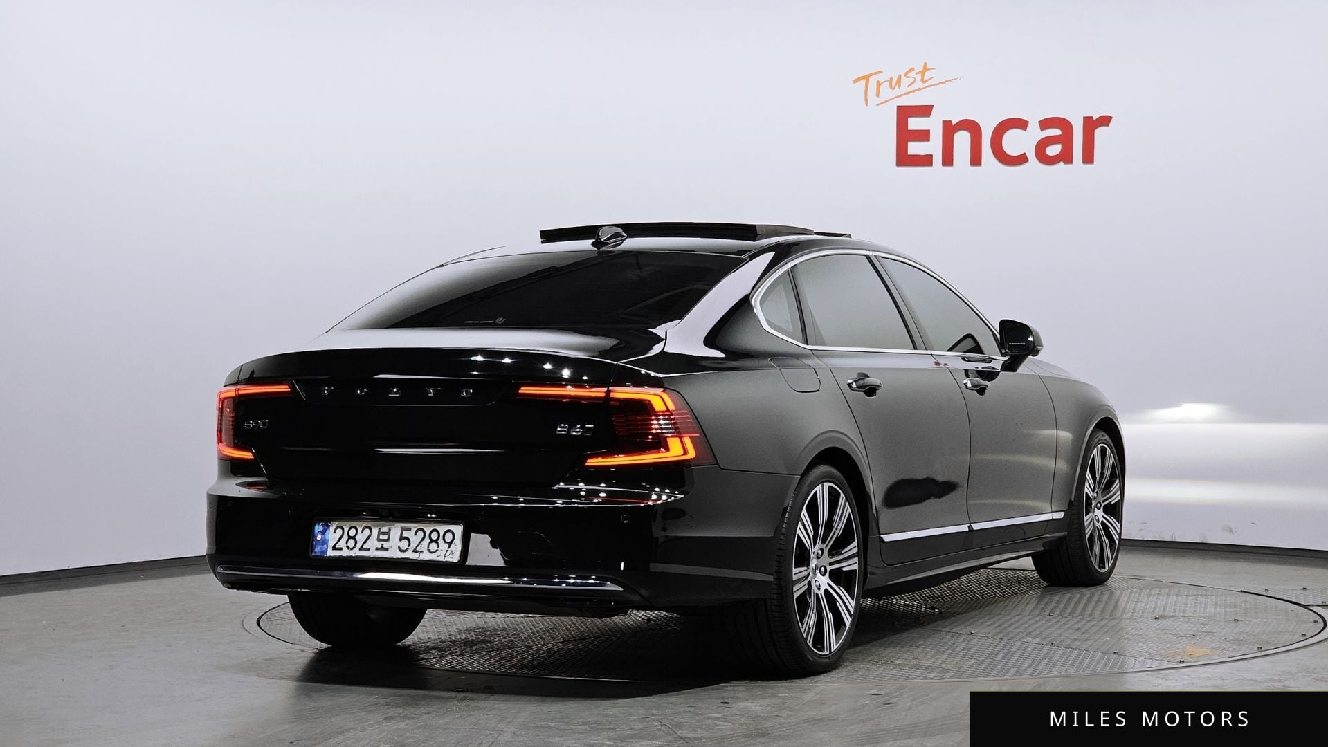 Volvo S90 2021 — миниатюра 2