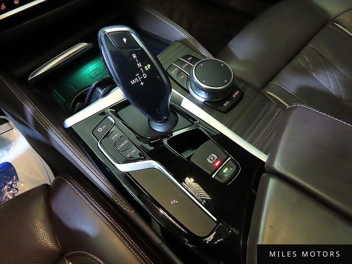 BMW 5 Series (G30) 2018 — миниатюра 9