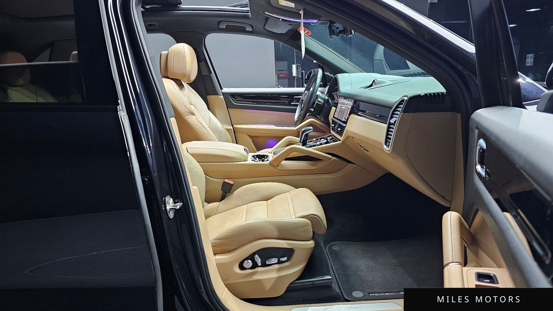 Porsche Cayenne 2021 — миниатюра 10