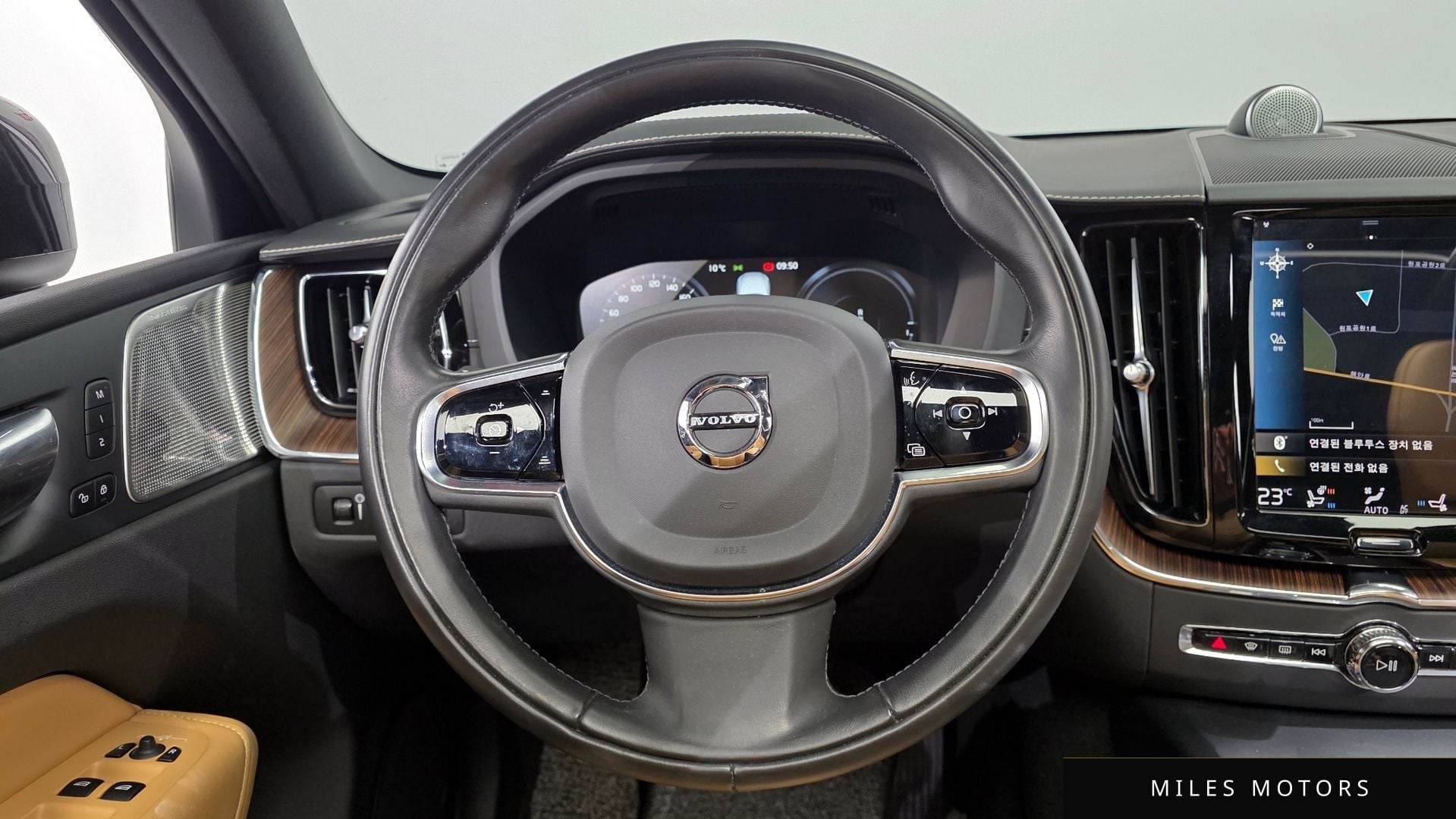 Volvo XC60 2021 — миниатюра 13