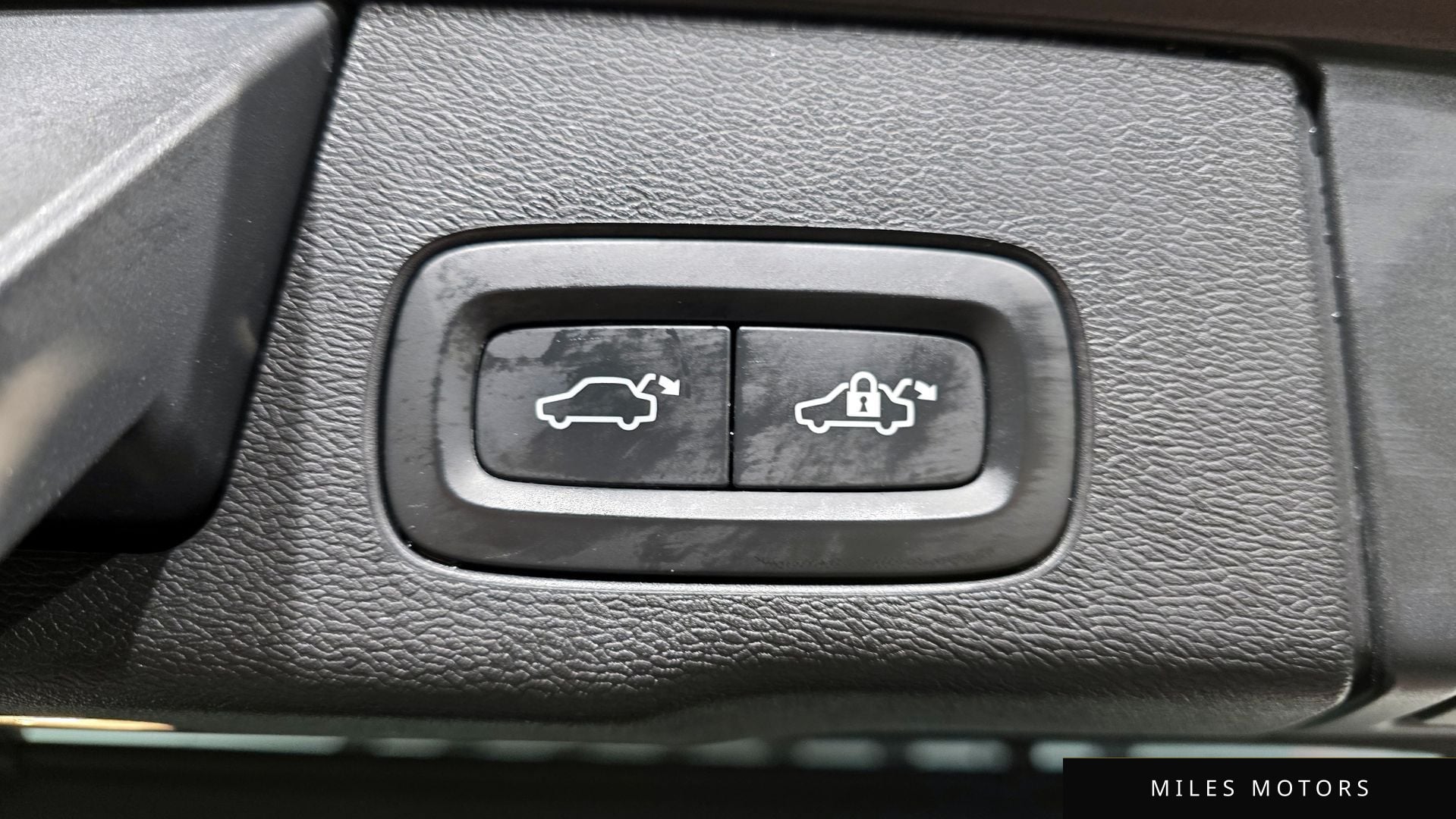Volvo XC60 2021 — миниатюра 18