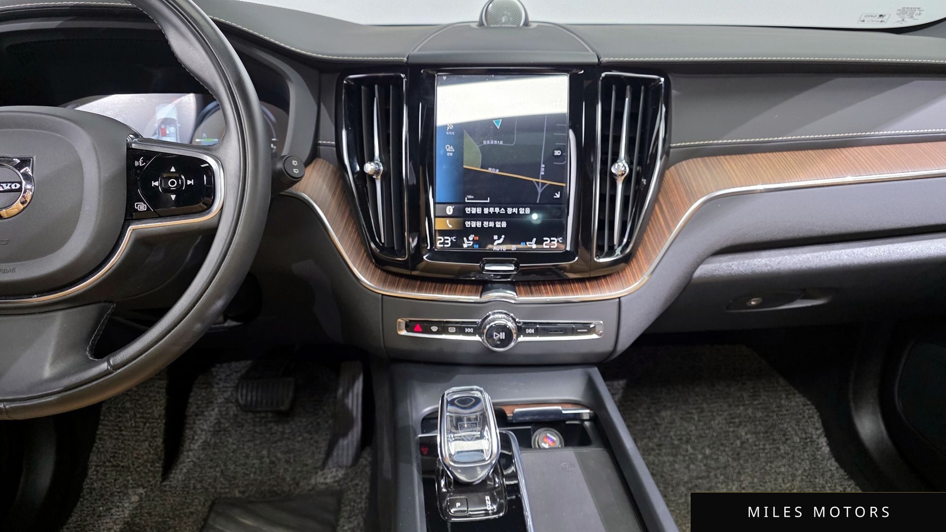 Volvo XC60 2021 — миниатюра 19