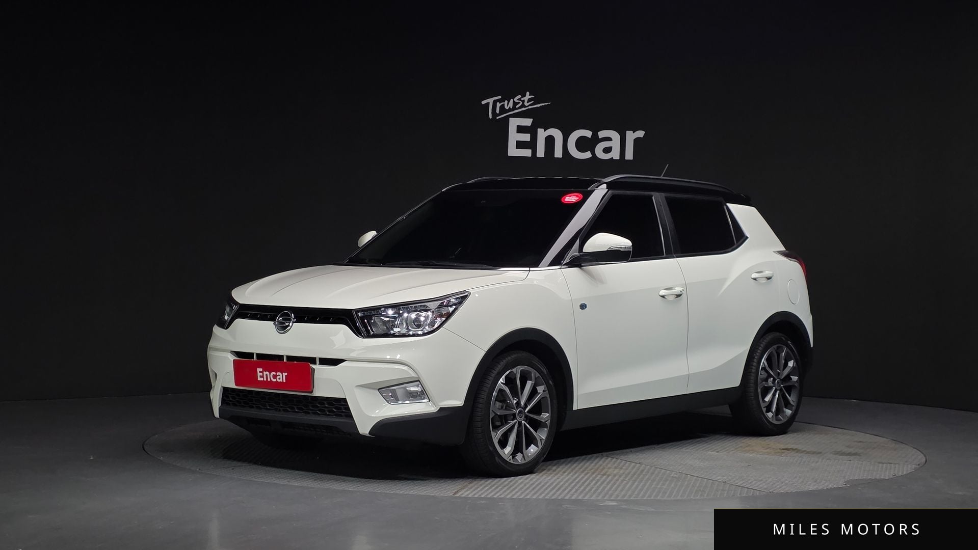 KG Mobility Tivoli 2017 — фото 1 из 12