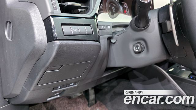 Лексус ES300h 2023 — миниатюра 16
