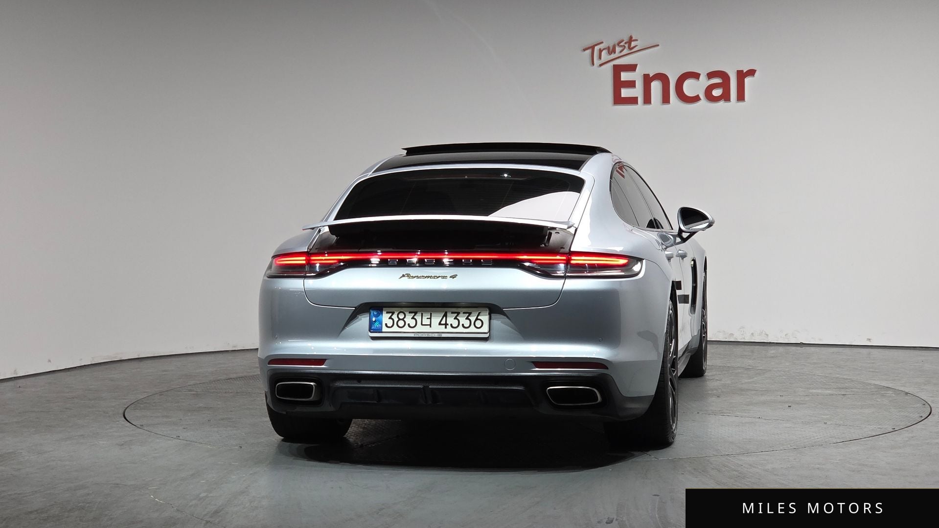 Porsche Panamera 2021 — миниатюра 3