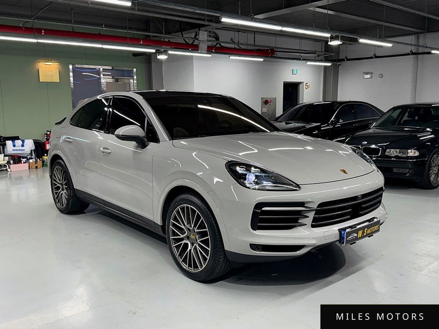 Porsche Cayenne 2022 — миниатюра 3