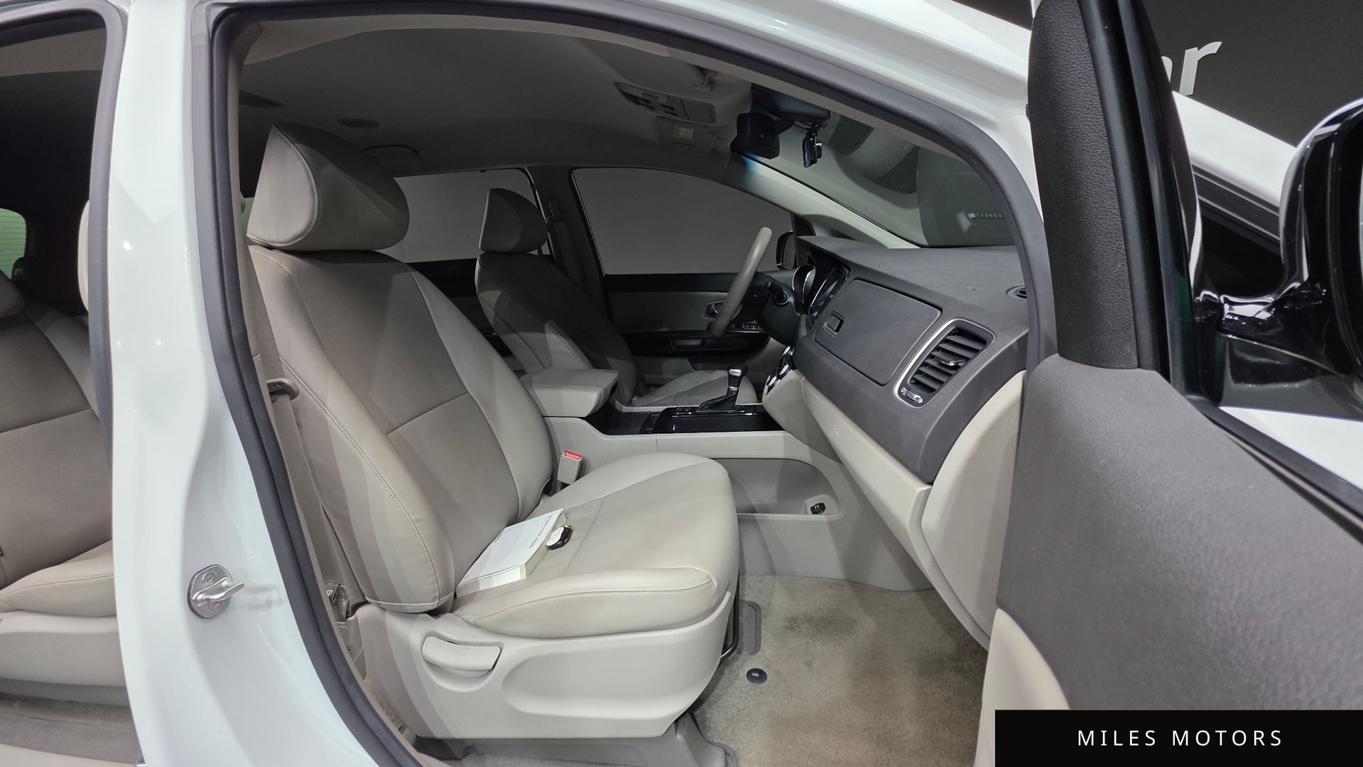 Kia Canival 2018 — миниатюра 10