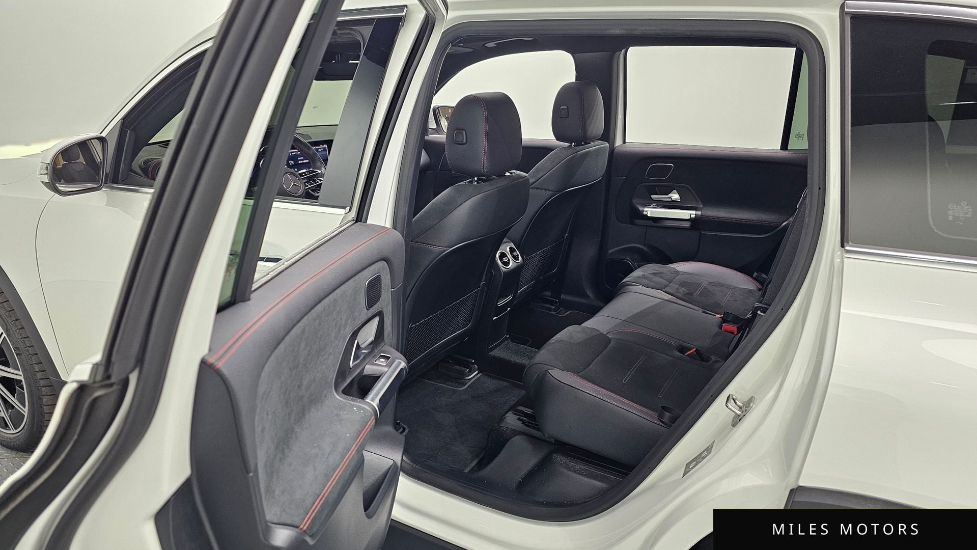 Mercedes-Benz EQB X243 2025 — миниатюра 12