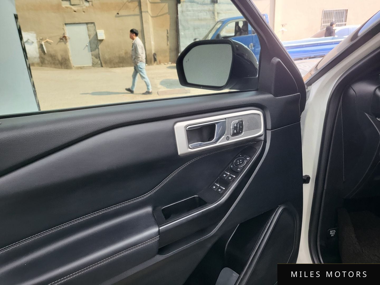 Ford 익스플로러 2020 — миниатюра 9