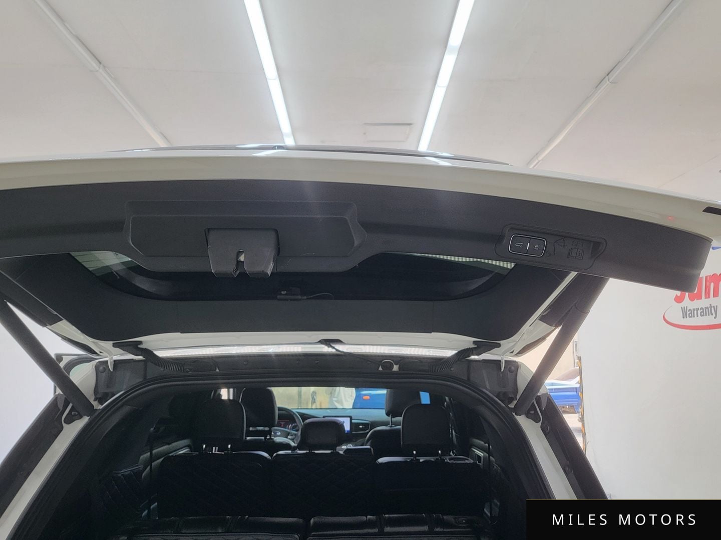 Ford 익스플로러 2020 — миниатюра 18