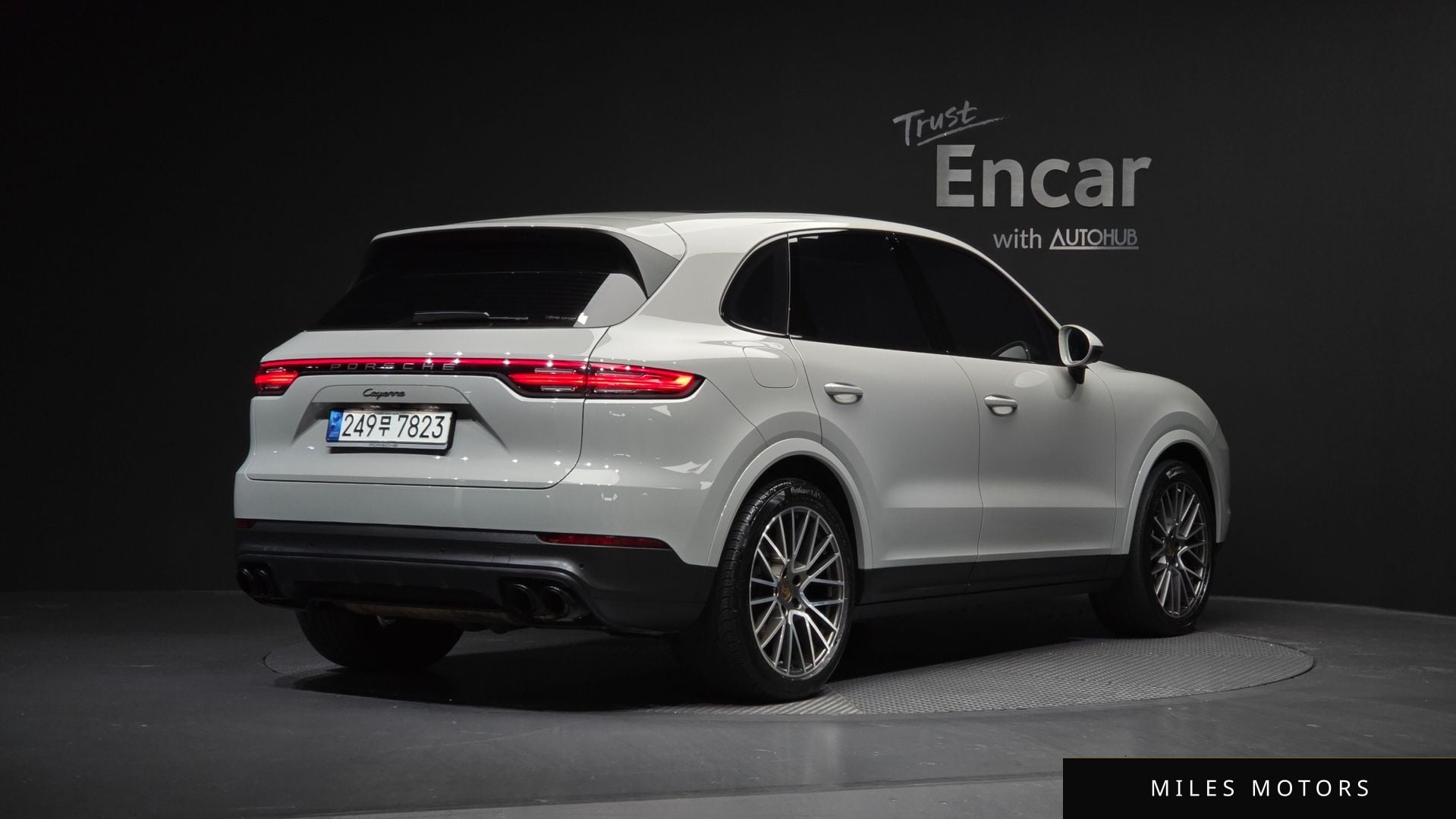 Porsche 카이엔 (PO536) 2023 — миниатюра 2