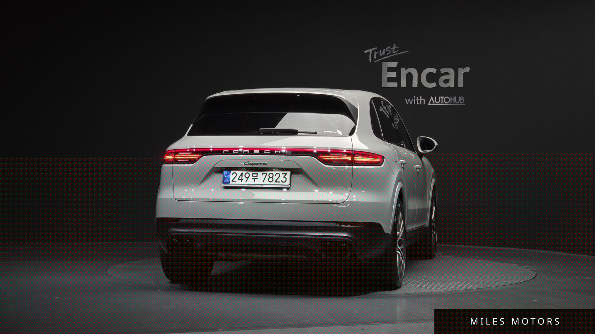 Porsche 카이엔 (PO536) 2023 — миниатюра 4