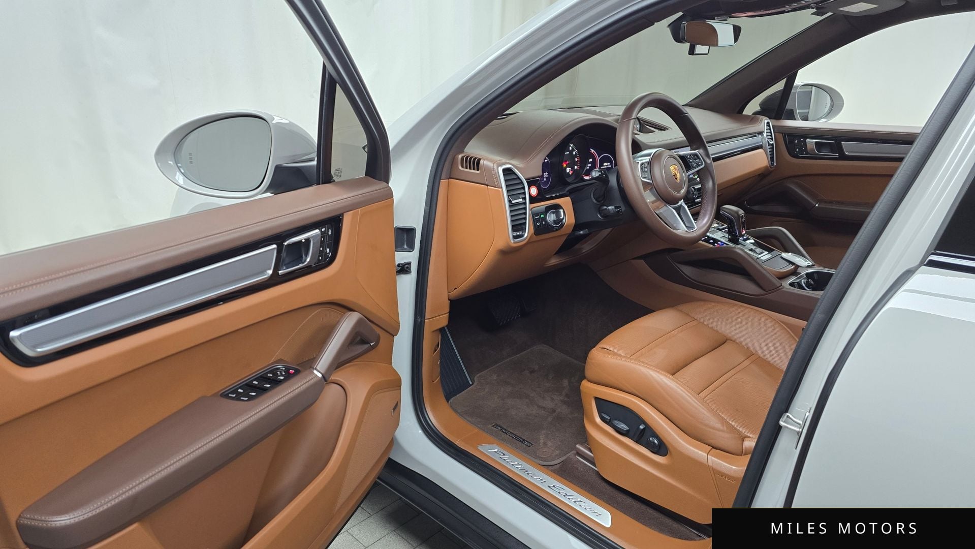 Porsche 카이엔 (PO536) 2023 — миниатюра 9