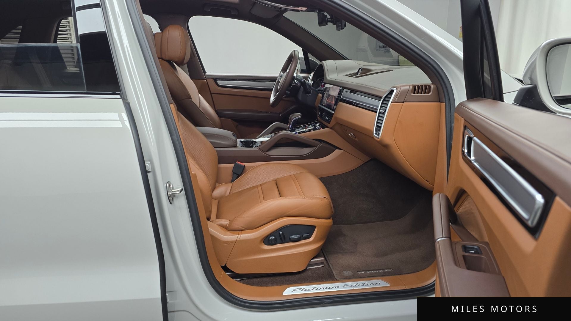 Porsche 카이엔 (PO536) 2023 — миниатюра 10