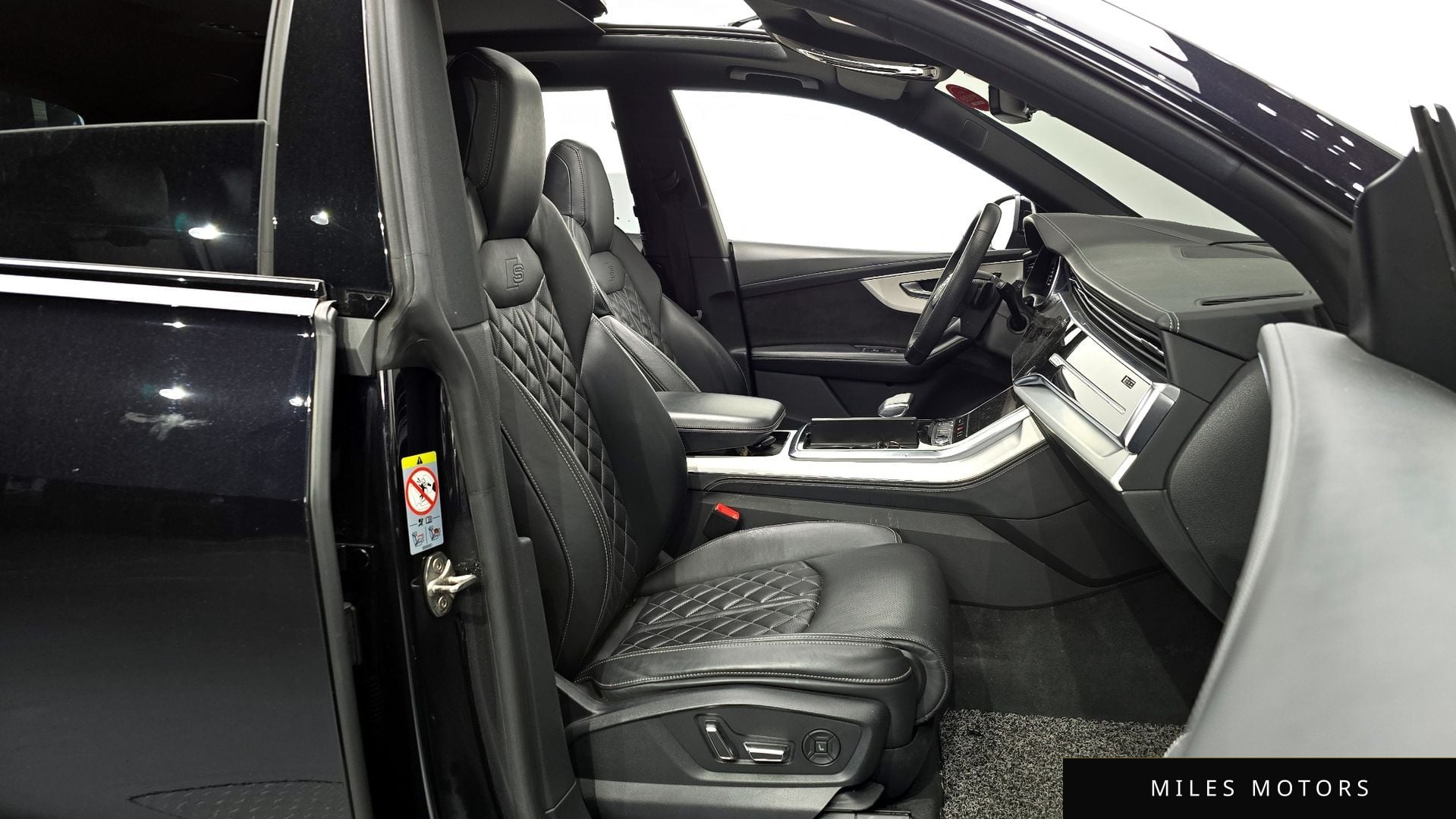 Audi Q8 (4M) 2021 — миниатюра 10