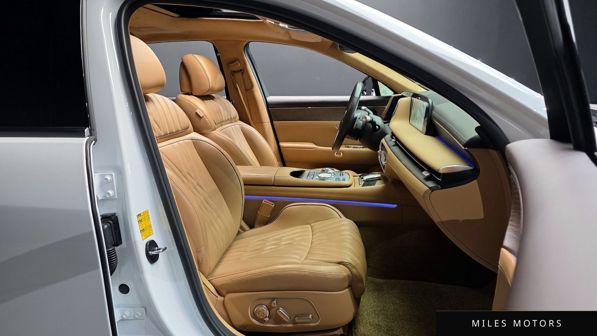 Genesis G90 (RS4) 2022 — миниатюра 10