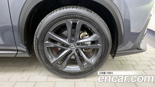 Лексус NX350h 2025 — миниатюра 5