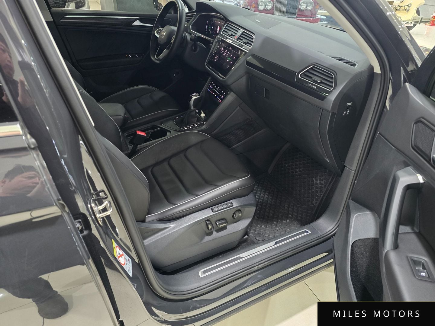 Volkswagen 티구안 2023 — миниатюра 11