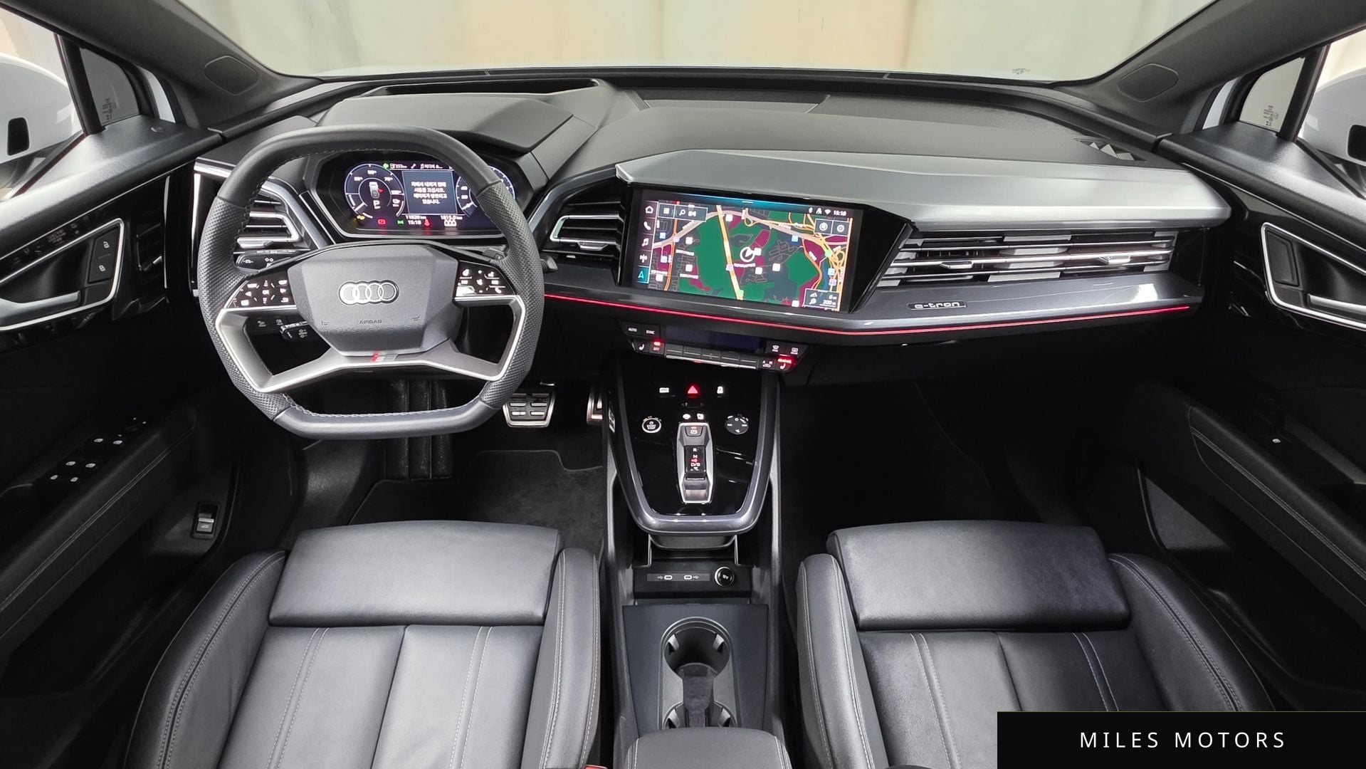 Audi Q4 e-tron 2025 — миниатюра 7