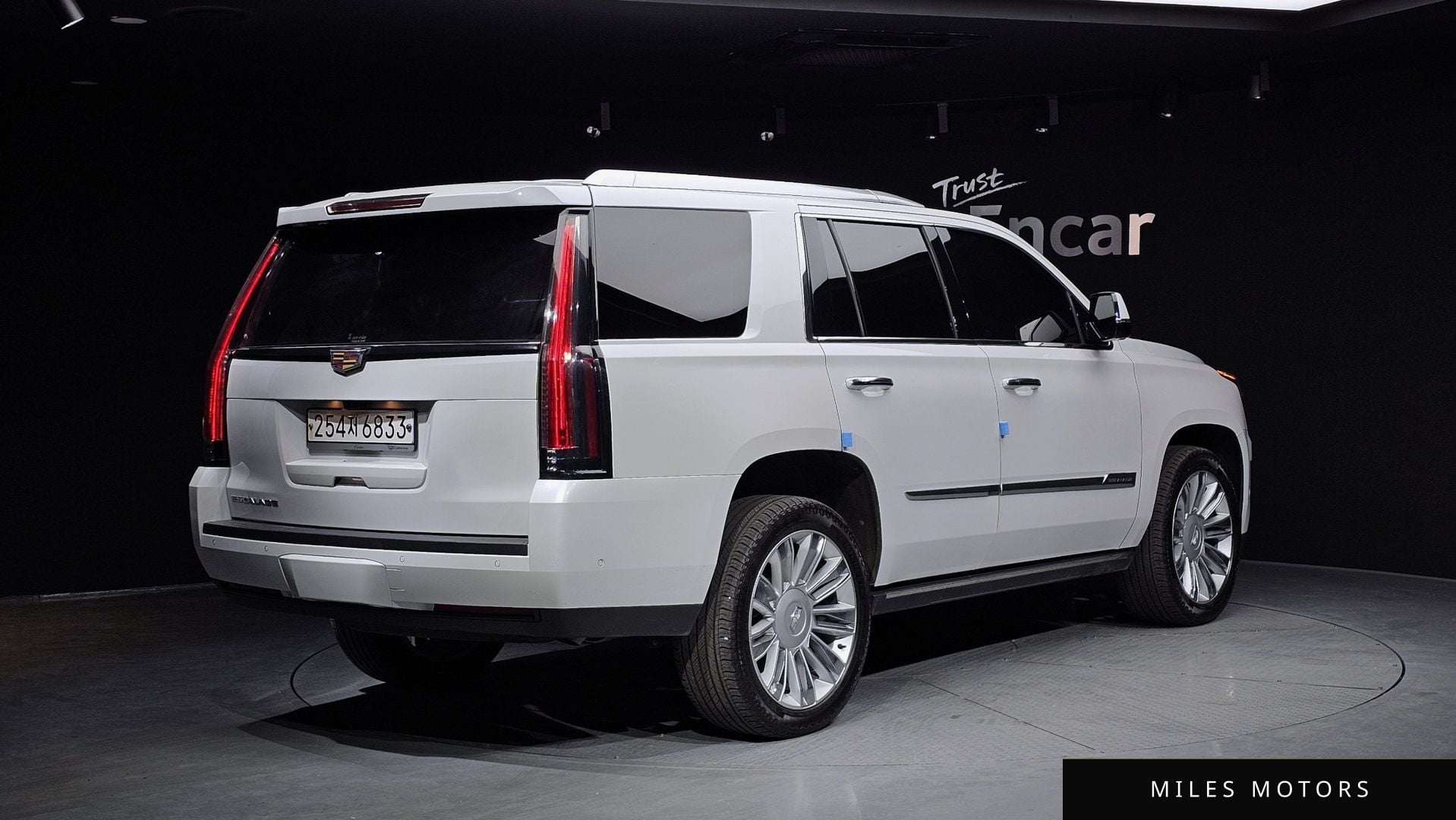 Cadillac Escalade 2019 — миниатюра 2