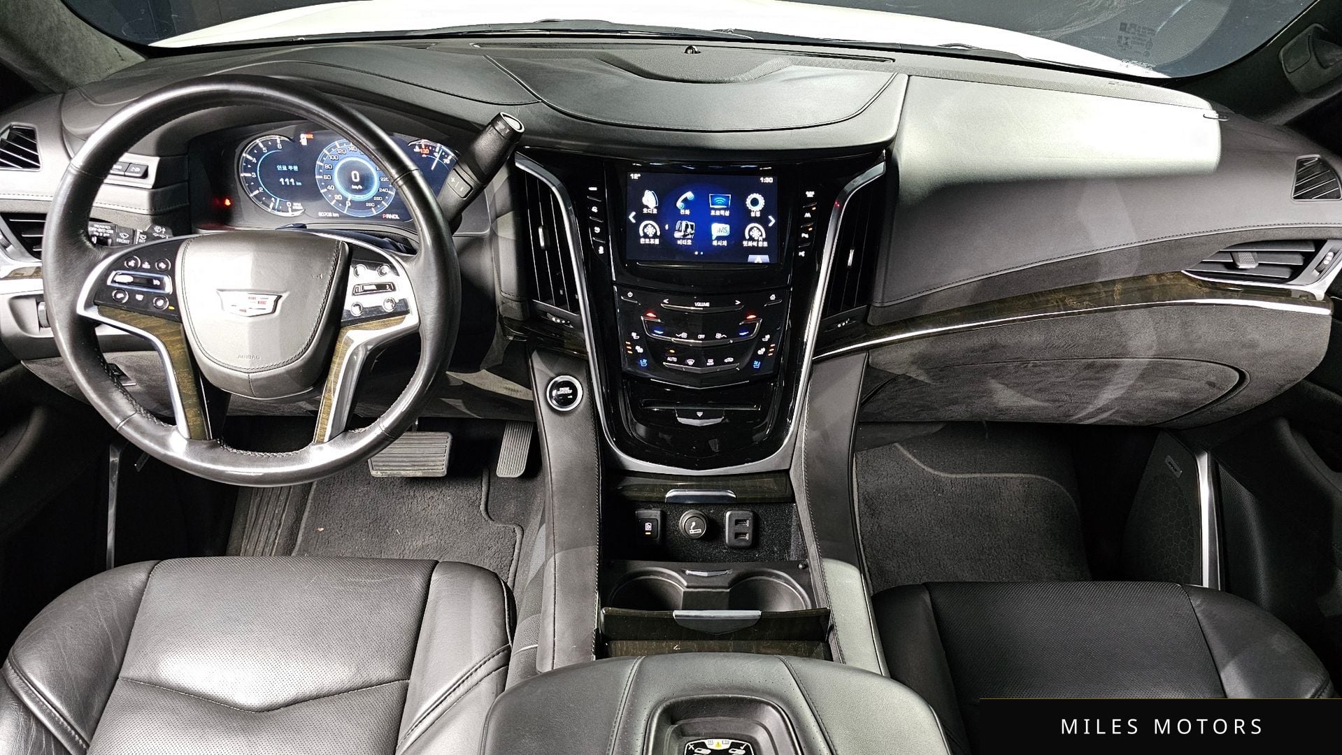 Cadillac Escalade 2019 — миниатюра 7