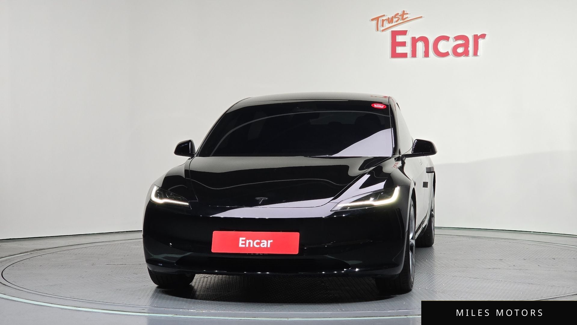 Tesla Model 3 2025 — миниатюра 3