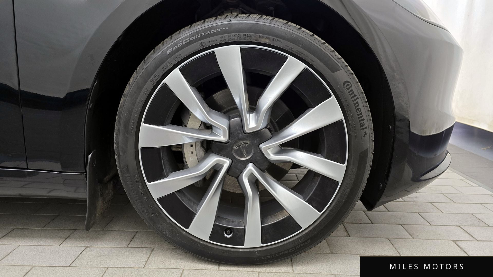 Tesla Model 3 2025 — миниатюра 5