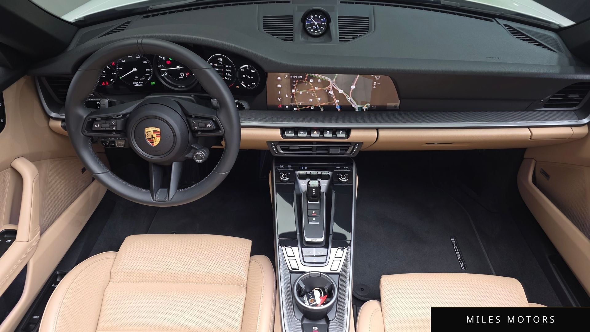 Porsche 911 (992) 2024 — миниатюра 6