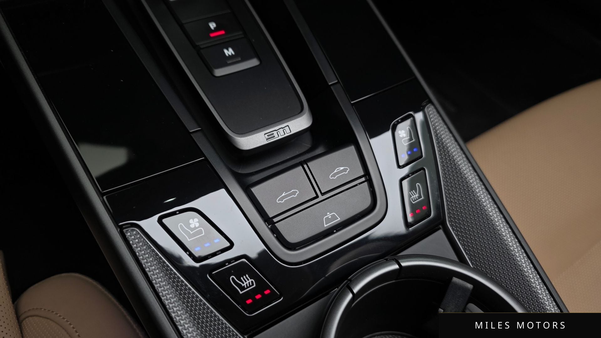 Porsche 911 (992) 2024 — миниатюра 18