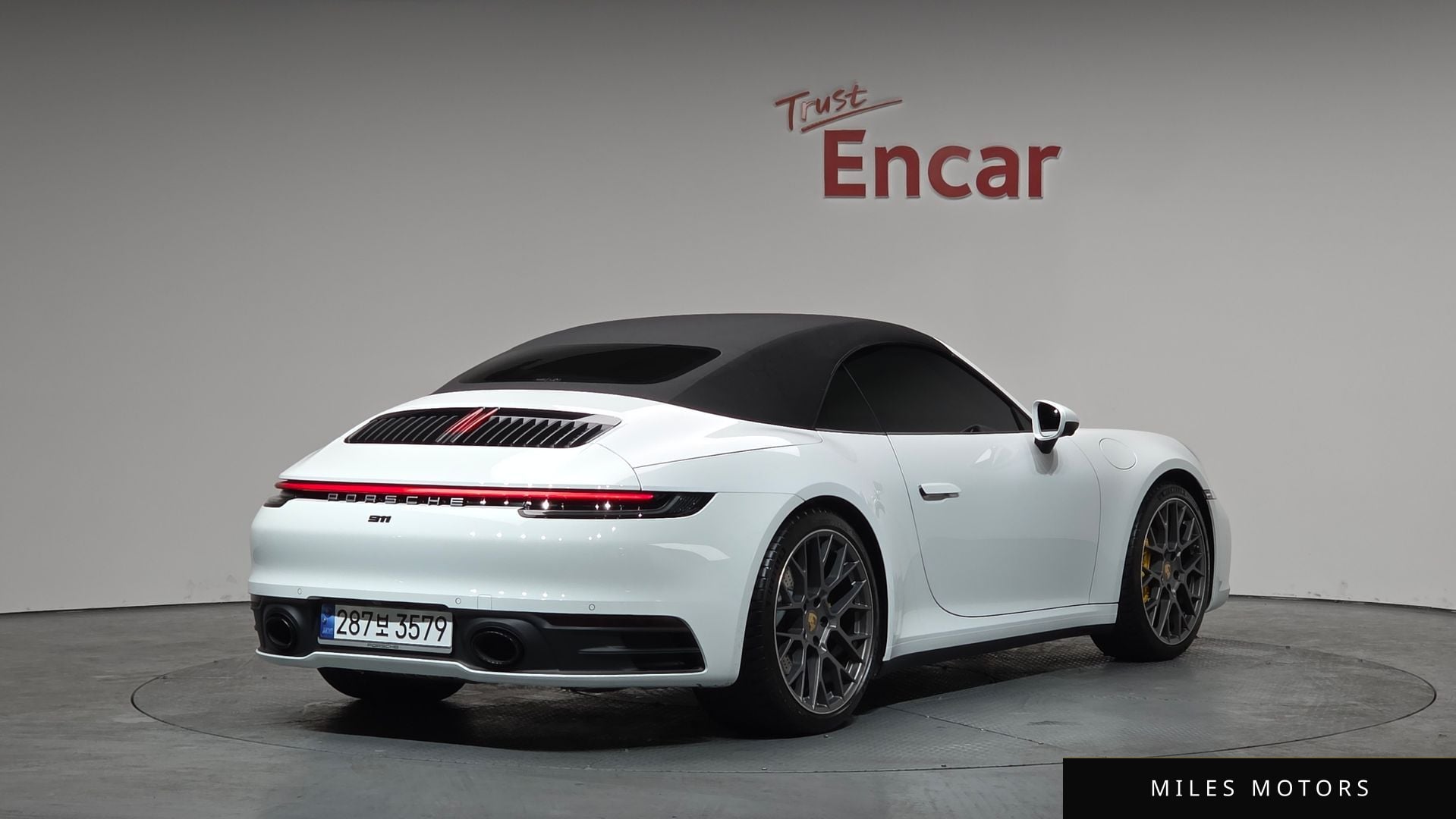 Porsche 911 (992) 2024 — миниатюра 19