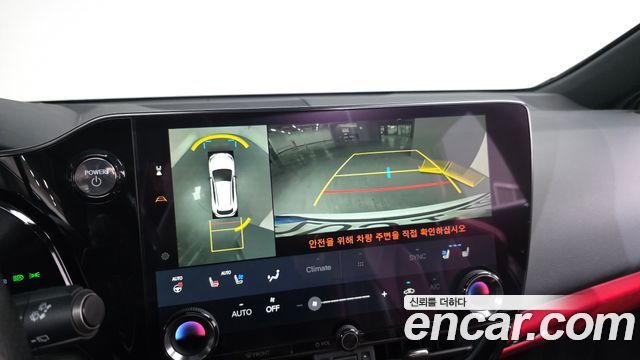 Лексус NX450h+ 2024 — миниатюра 16