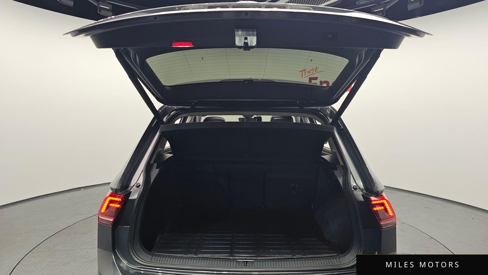 Volkswagen Tiguan 2020 — миниатюра 20