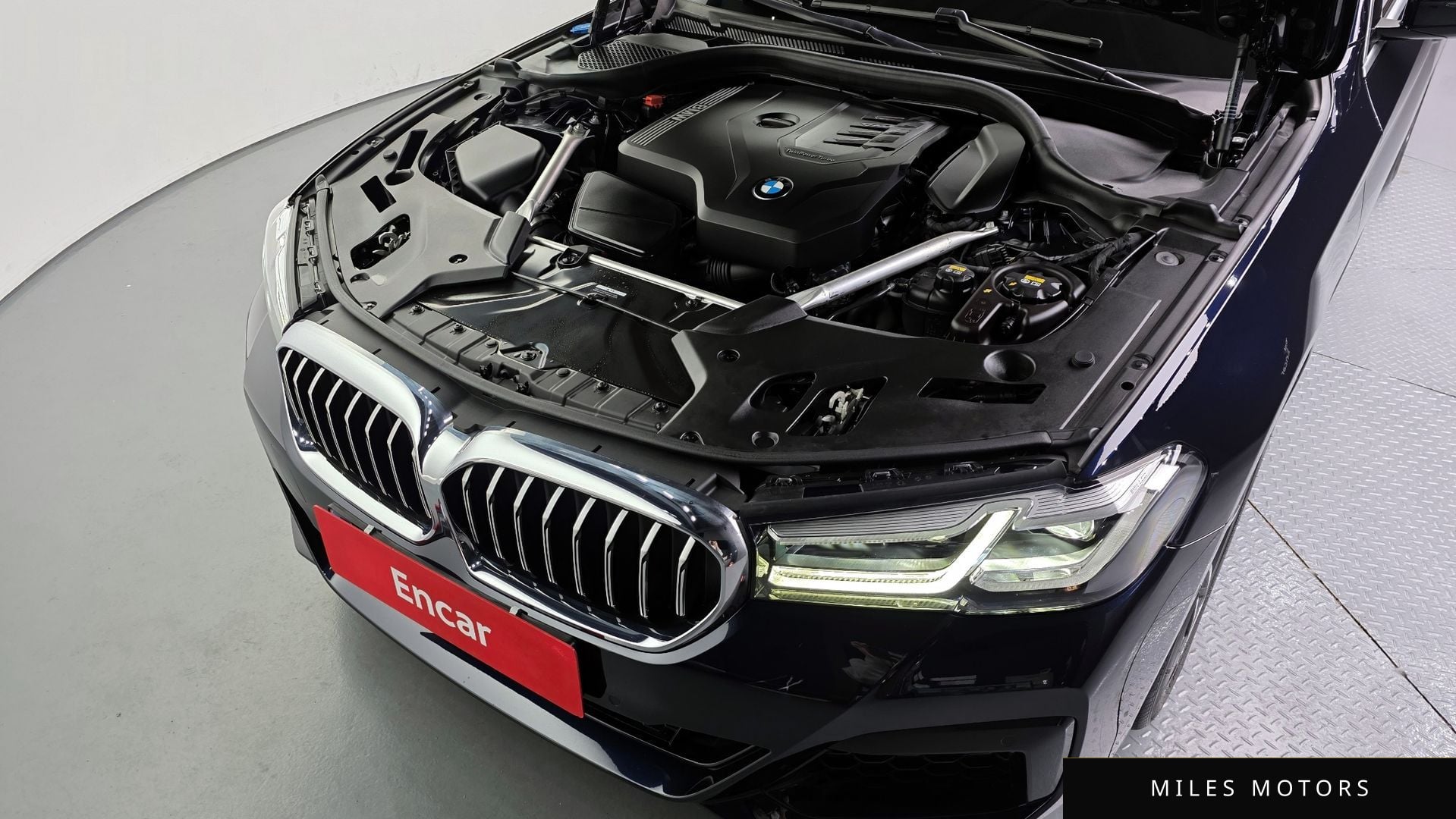 BMW 5 Series (G30) 2022 — миниатюра 6