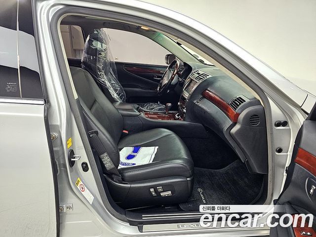 Лексус LS460L 2007 — миниатюра 15