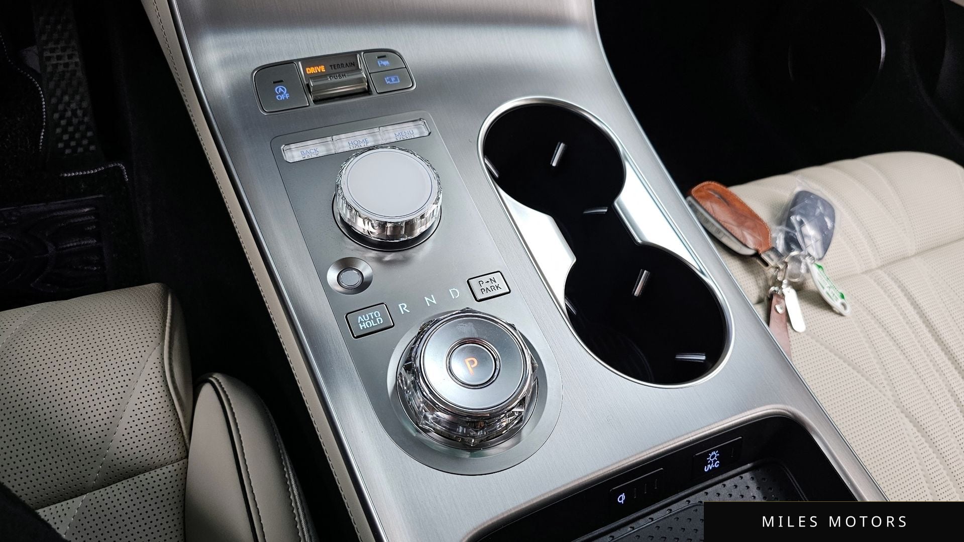 Genesis GV70 2025 — миниатюра 9
