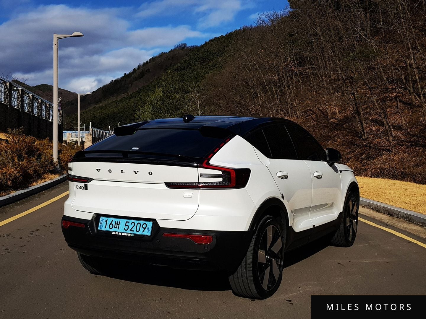 Volvo C40 2022 — миниатюра 3
