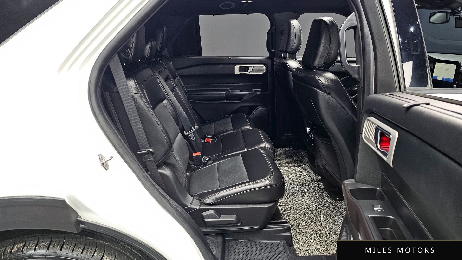 Ford Explorer 2020 — миниатюра 12