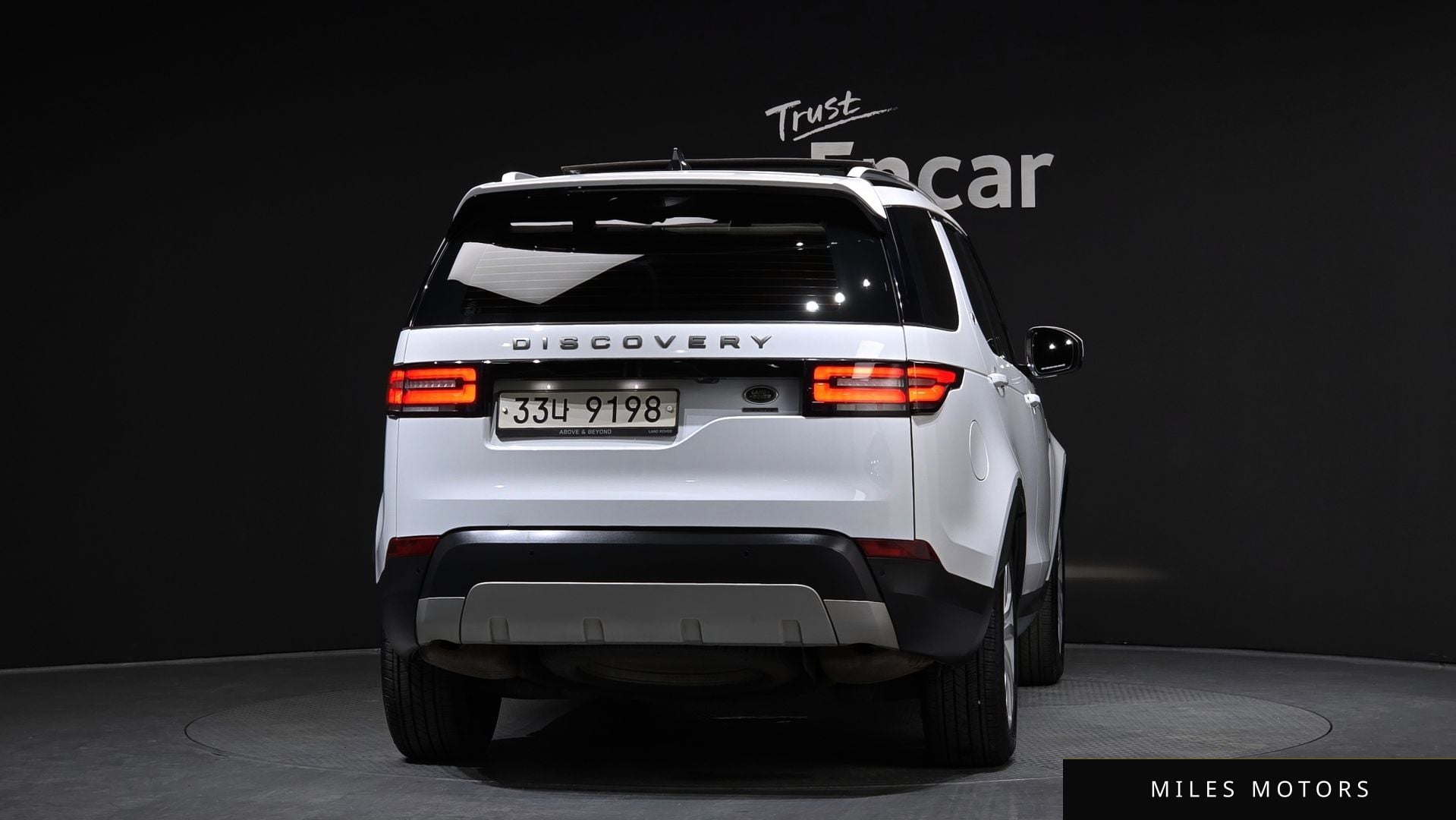 Land Rover Discovery 2017 — миниатюра 4